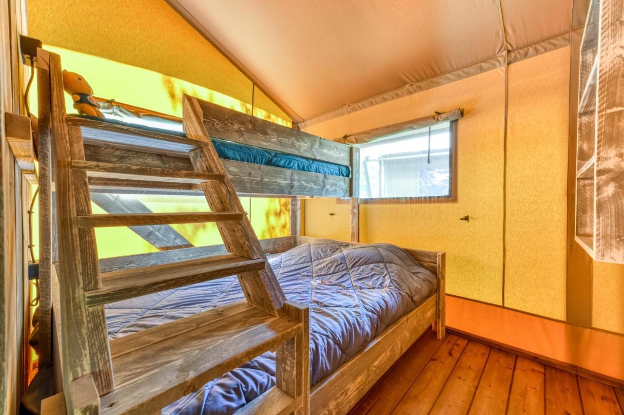 Camping Maeva Escapades Millau Plage מראה חיצוני תמונה